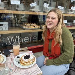 North Point - A nice random person who allowed my friend to photograph her yummy looking pancakes.