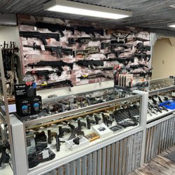 Pocasset Arms - Guns