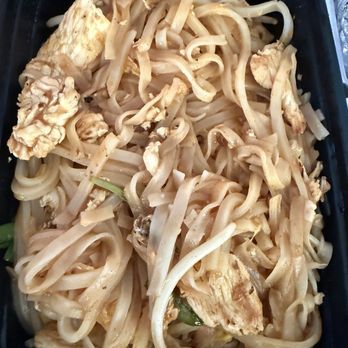 Chada Thai AZ - Chicken Pad Thai no tofu - Thai Near Me - Scottsdale, Arizona Chada Thai AZ - Chicken Pad Thai no tofu - Thai Near Me - Scottsdale, Arizona