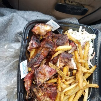Earl's BBQ - rib tips..large..not good were rather dry and tough. - Donuts Near Me - Chicago, Illinois