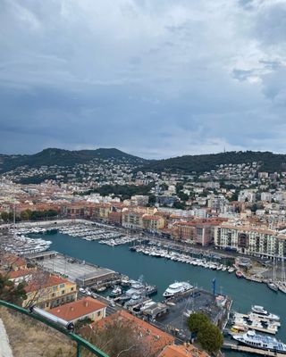 Colline du Château by null