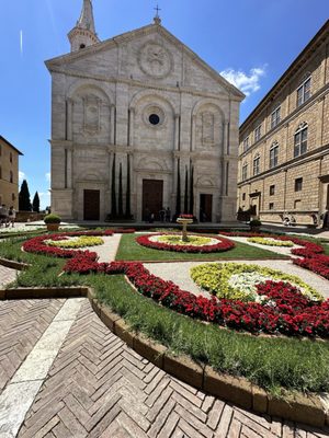 Pienza by null