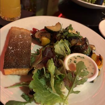 Adele Resturant & Bar - Salmon with vegetables - Modern European Near Me - Prague, Puerto Rico