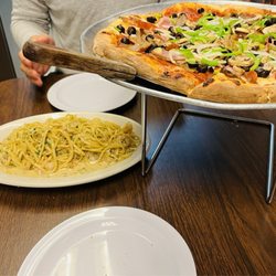 Luigi's D' Italia - Luigi's Special Pizza
