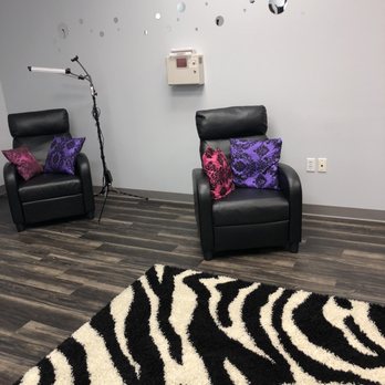 BrowBeat Studio Dallas Advanced Eyebrow Microblading Experts - Sitting Area - Permanent Makeup Near Me - Dallas, Texas BrowBeat Studio Dallas Advanced Eyebrow Microblading Experts - Sitting Area - Permanent Makeup Near Me - Dallas, Texas