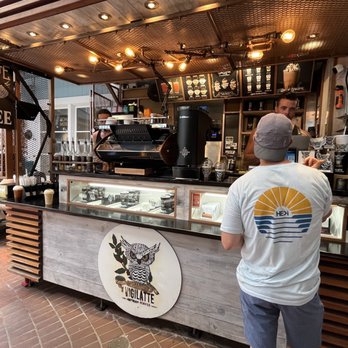 VigiLatte Artisan Coffee - Cool set up! - Coffee & Tea Near Me - Lahaina, Hawaii