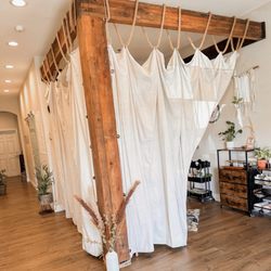 Goddess Of Youth - Laser hair removal, laser tattoo removal & needles lip filler room!