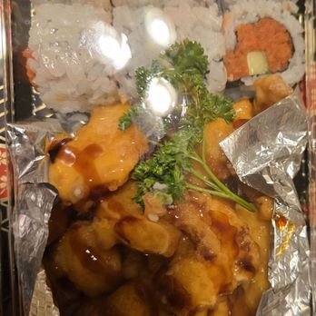Blufish Sushi & Grill - Sushi Bars Near Me - Azusa, California