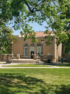 Woodbury Branch Library
