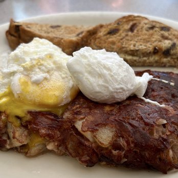 Moonakis Cafe - Messy eggs, stringy, "meh" hash. - Breakfast & Brunch Near Me - East Falmouth, Massachusetts Moonakis Cafe - Messy eggs, stringy, "meh" hash. - Breakfast & Brunch Near Me - East Falmouth, Massachusetts