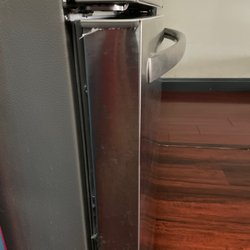 Feder's Distributors - Freezer door doesn't close