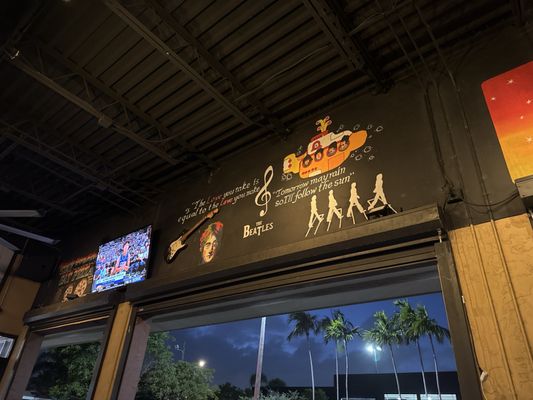 Anthony's Coal Fired Pizza & Wings by null