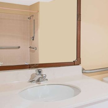 Super 8 by Wyndham Sealy - Bathroom - Hotels Near Me - Sealy, Texas Super 8 by Wyndham Sealy - Bathroom - Hotels Near Me - Sealy, Texas