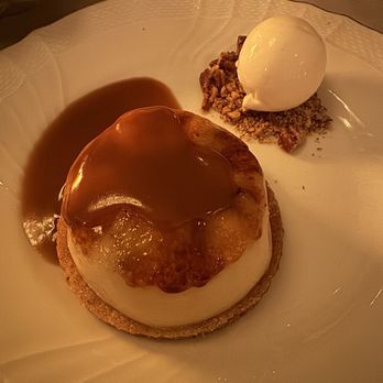 Sunny's Steakhouse - Banana Toffee Cheesecake - Cocktail Bars Near Me - Miami, Florida