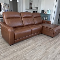 Rooms To Go Outlet - Triple Power Reclining Leather Sectional