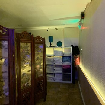 Blue Moon Spa - Day Spas Near Me - Oakland, California