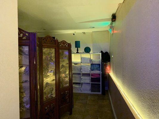Blue Moon Spa 320 International Blvd Oakland Ca Beauty Day Spas Blue Moon Spa 320 International Blvd