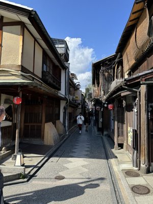 Pontocho Alley by null