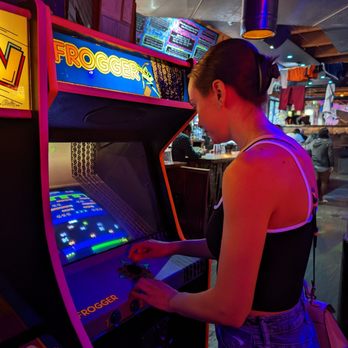 Replay Lincoln Park - Arcades Near Me - Chicago, Illinois