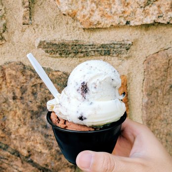 The Bent Spoon - Small cup of blue mango and mint cookie ice cream - Ice Cream & Frozen Yogurt Near Me - Princeton, New Jersey
