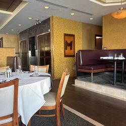 M Waterfront Grille - Interior