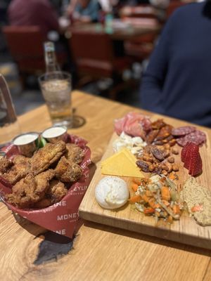 Moneyline Pizza & Bar by null