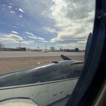 Advanced Air - FBO stop not typical for major airlines but a very nice experience to take a little break while the plane refuels - Airlines Near Me - Phoenix, Arizona