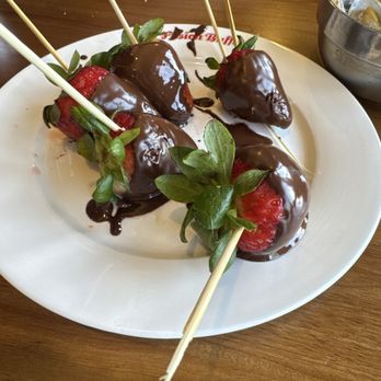 Fusion Buffet - Make your own chocolate strawberries - Buffets Near Me - Concord, California Fusion Buffet - Make your own chocolate strawberries - Buffets Near Me - Concord, California