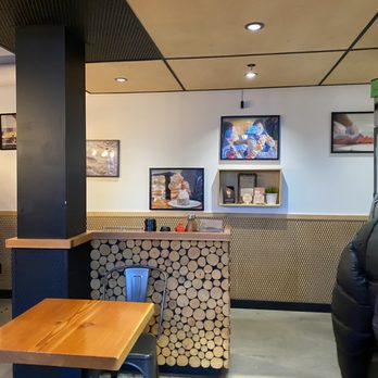 Peaked Pies - Australian Near Me - Vancouver, British Columbia Peaked Pies - Australian Near Me - Vancouver, British Columbia