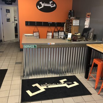 New Dimensions Automotive LLC - Enjoy free Wi-Fi, a comfortable lobby and popcorn while you wait. - Auto Repair Near Me - Mesa, Arizona