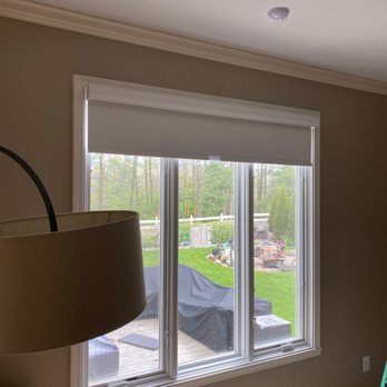 Zinga's Indianapolis - Blinds installed. - Shades & Blinds Near Me - Indianapolis, Indiana