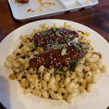 Fusion On Main - sesame chicken honey garlic fusion mac n cheese - New American Near Me - Allegany, New York Fusion On Main - sesame chicken honey garlic fusion mac n cheese - New American Near Me - Allegany, New York