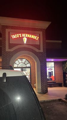 Taqueria Hernandez by null