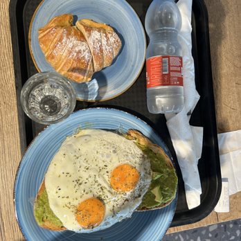 Choupana Caffe - Food - Bakeries Near Me - Lisbon, 11 Choupana Caffe - Food - Bakeries Near Me - Lisbon, 11