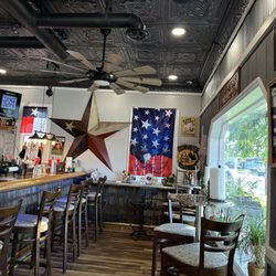 Hog It Up - Bar and window seating