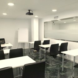 IEM Business School - Aula 2