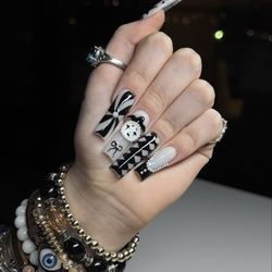 Nailz By Muniz