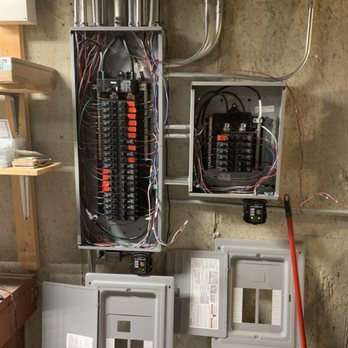 Steve Ferreira the Electrician - Installation of new 200 amp panel and 60 amp sub panel - Electricians Near Me - Riverside, Illinois Steve Ferreira the Electrician - Installation of new 200 amp panel and 60 amp sub panel - Electricians Near Me - Riverside, Illinois