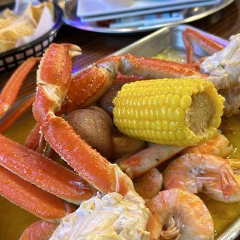 Señor Crab Seafood Bar - Lb crab leg and half lb shrimp with garlic butter - Seafood Near Me - Ennis, Texas Señor Crab Seafood Bar - Lb crab leg and half lb shrimp with garlic butter - Seafood Near Me - Ennis, Texas