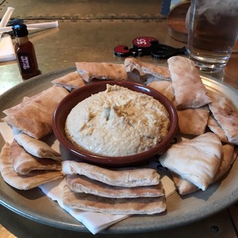 Nando's Peri-Peri - Pita & hummus appetizer - Portuguese Near Me - Laurel, Maryland