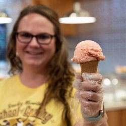 Smoky Mountain School of Cooking & Appalachian Store - We serve hand-dipped ice cream.
