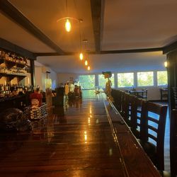 The lron Mule - A friendly bar guest!