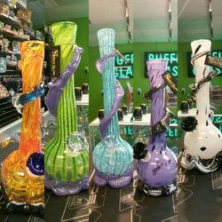 Puffin Glass Studios - Noble Glass Waterpipes