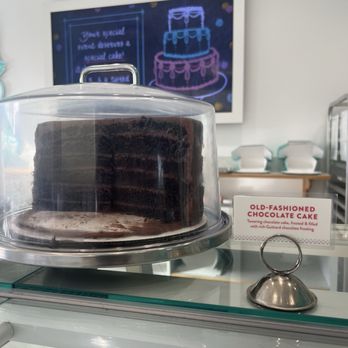 SusieCakes - Old-Fashioned 6-Layer Chocolate Cake - Bakeries Near Me - Costa Mesa, California
