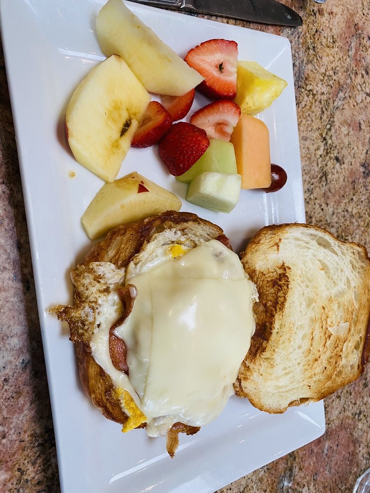 Adelphia Restaurant & Events Adelphia Restaurant & Events