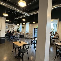 Brethren Brewing - Dining area and entrance