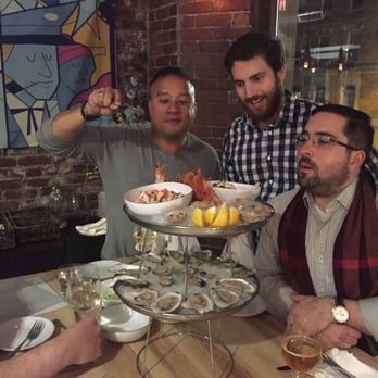 Select Oyster Bar - plateau fo' sho'!! - Seafood Near Me - Boston, Massachusetts Select Oyster Bar - plateau fo' sho'!! - Seafood Near Me - Boston, Massachusetts