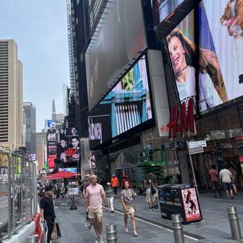 Times Square - Landmarks & Historical Buildings Near Me - New York, New York Times Square - Landmarks & Historical Buildings Near Me - New York, New York