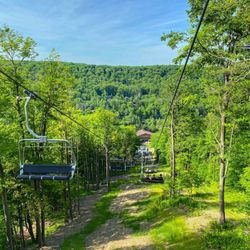 Yodeler Ski Lodge