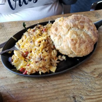 Two Cracked Eggs Cafe - Breakfast & Brunch Near Me - Savannah, Georgia